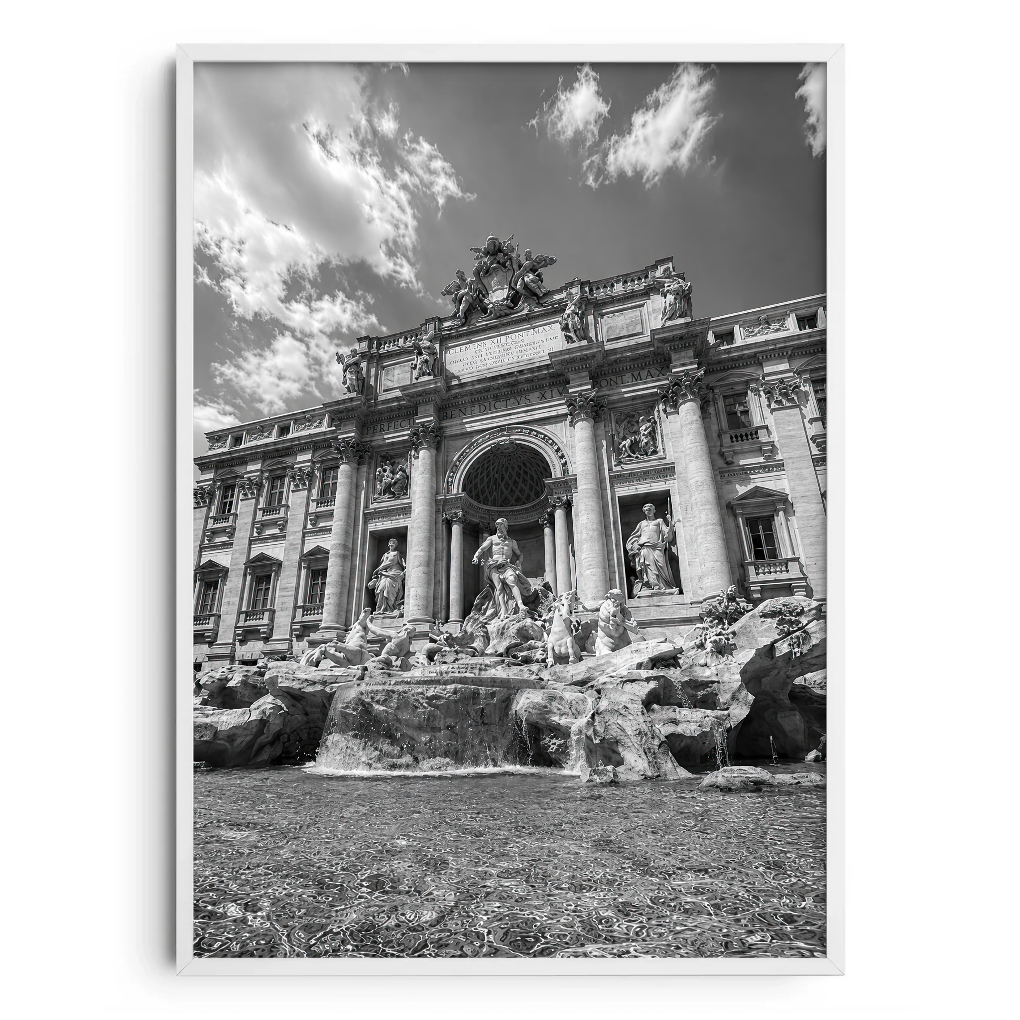 Fontana Di Trevi Dal Basso